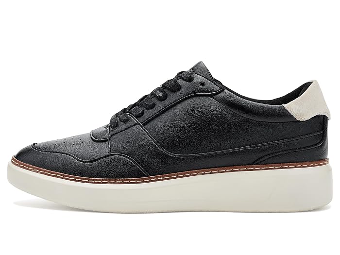 Hustle Low Top Court Sneakers