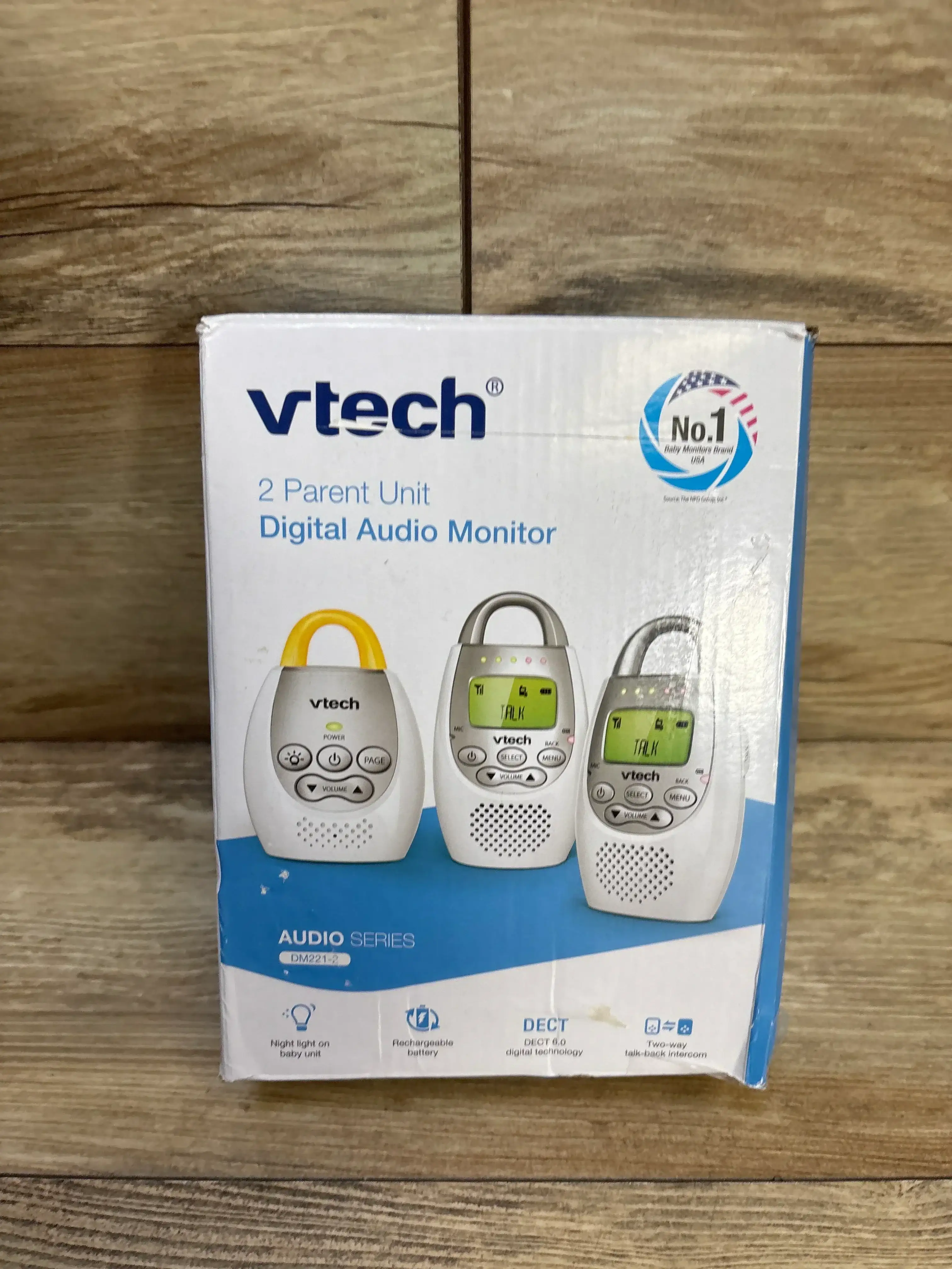 2 Parent Units Digital Audio Baby Monitor with up to 1,000 ft of Range, Vibrating Sound-Alert, Talk Back Intercom & Night Light Loop