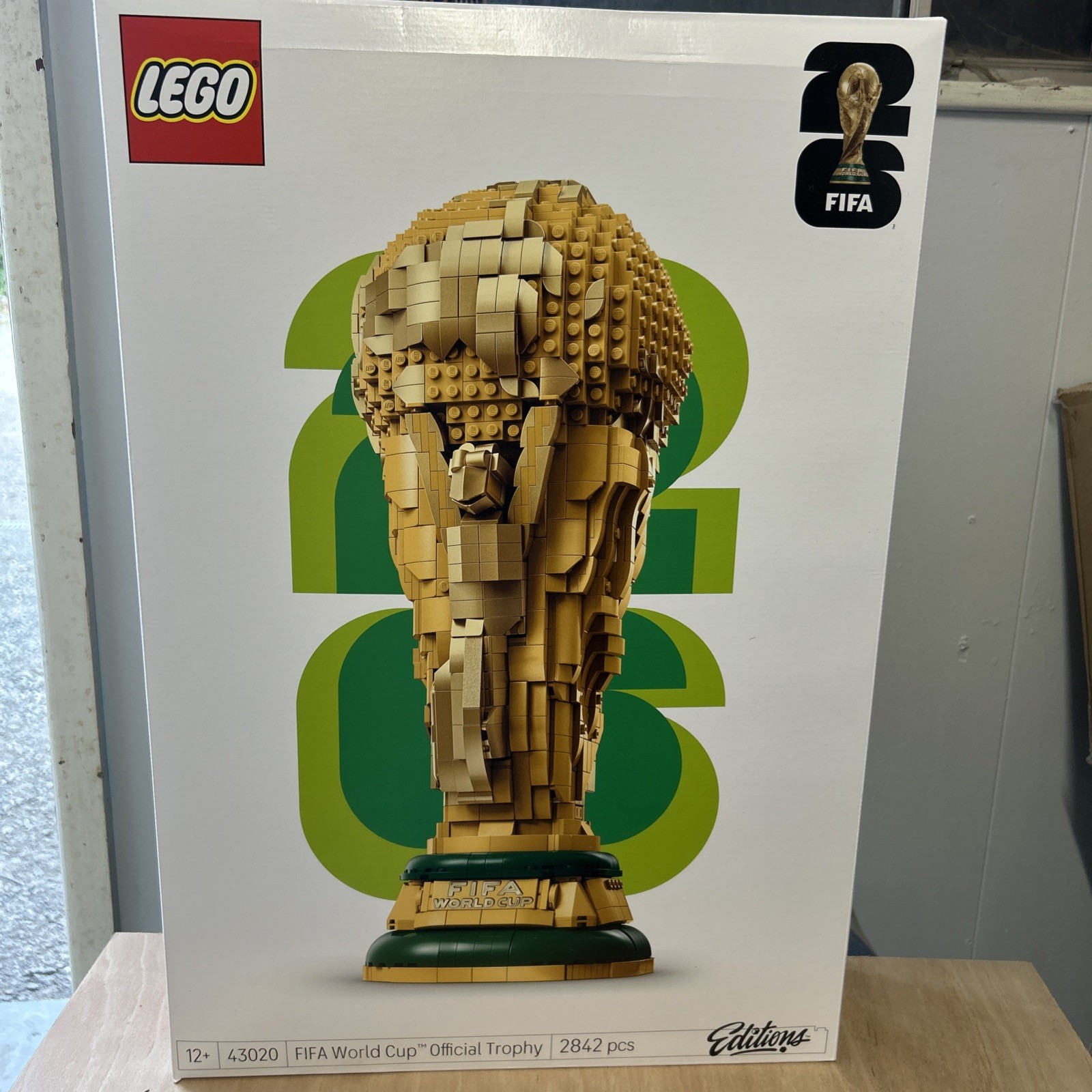 LEGO Editions FIFA World Cup Official Trophy 43020