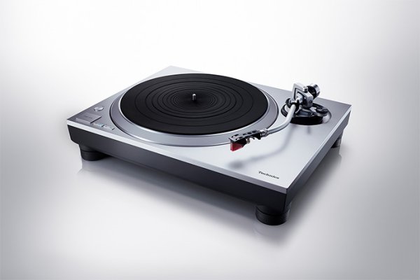 Technics SL-1500Cs (Silver)