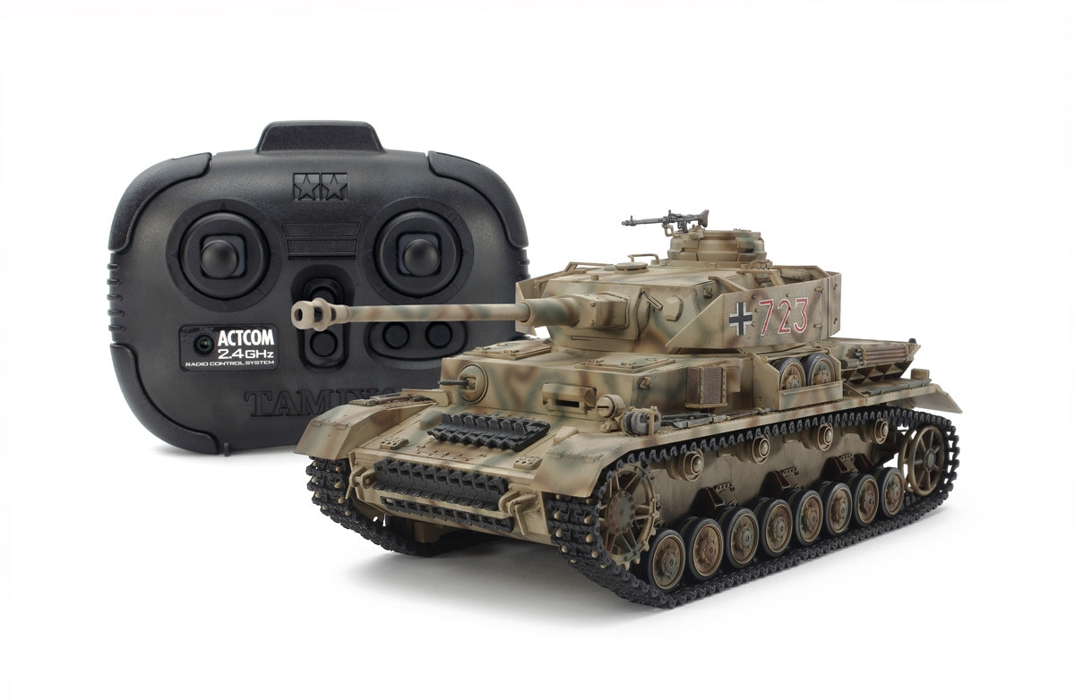 Tamiya 1/35 RC German Tank Panzerkampfwagen IV Ausf.J (w/Control Unit)